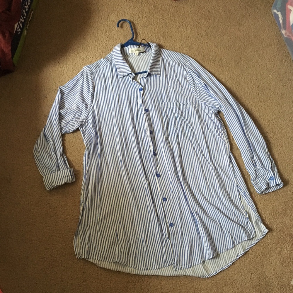 Button up shirt🎁